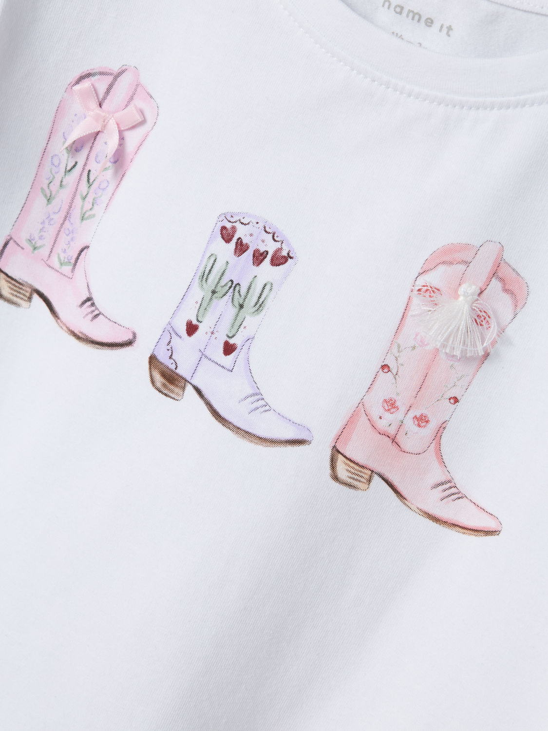 model_shot-front_full